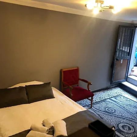 Hhk Hotel