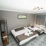 Hotel Hhk