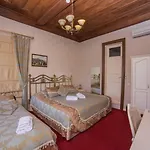 Hhk Hotel