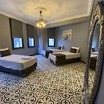Hhk Hotel 3*