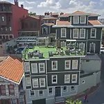 Hhk Hotel 3*